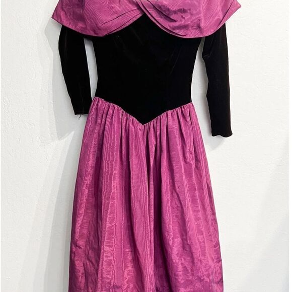 Vintage Jessica McClintock Off Shoulder Velvet Taffeta Purple Burgundy 4 90s 80s - Picture 2 of 10